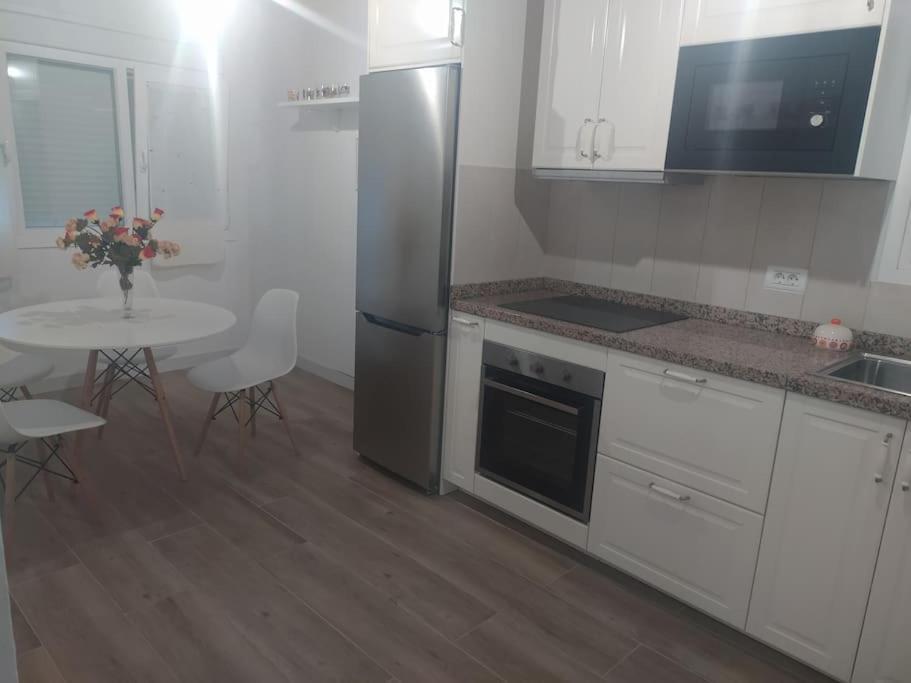 Vivienda Vacacional Casa Dora Valverde  Exteriör bild
